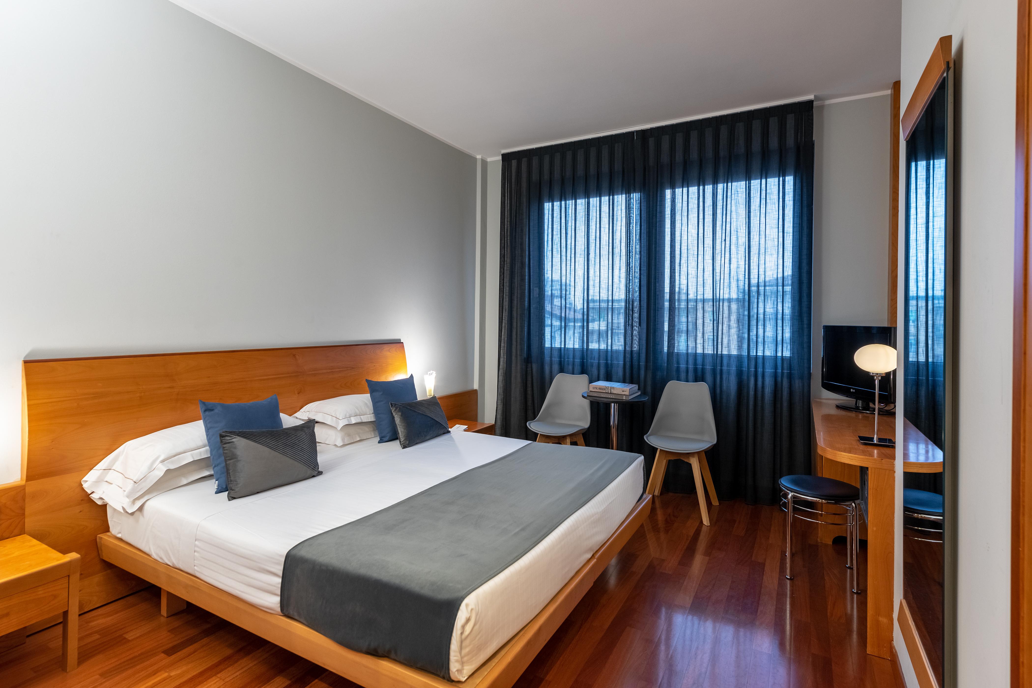 Hotel Leopardi Verona Esterno foto