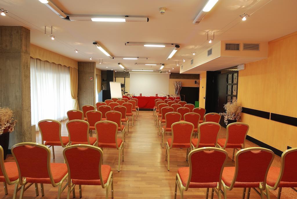 Hotel Leopardi Verona Esterno foto
